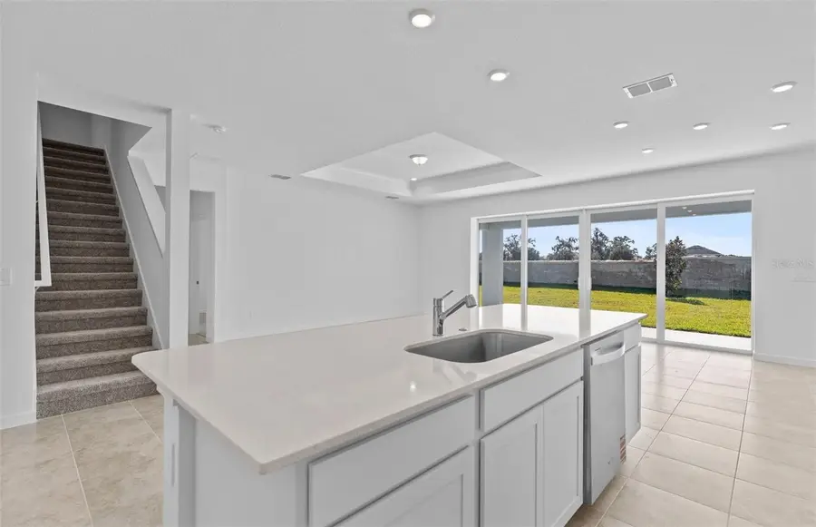 9723 Redwood Heights Loop, Thonotosassa, FL 33592 - Image #3