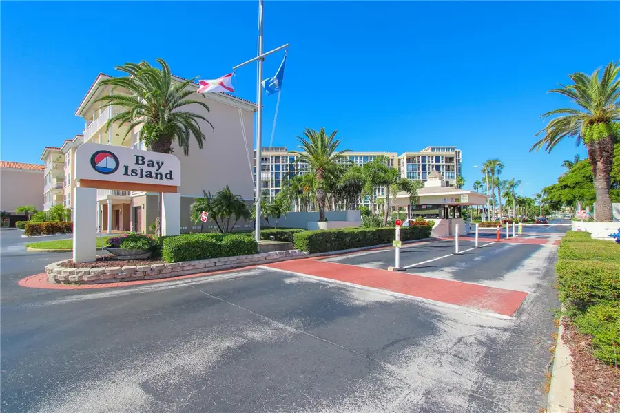 7425 Bay Island Drive S #108, South Pasadena, FL 33707 - Image #2