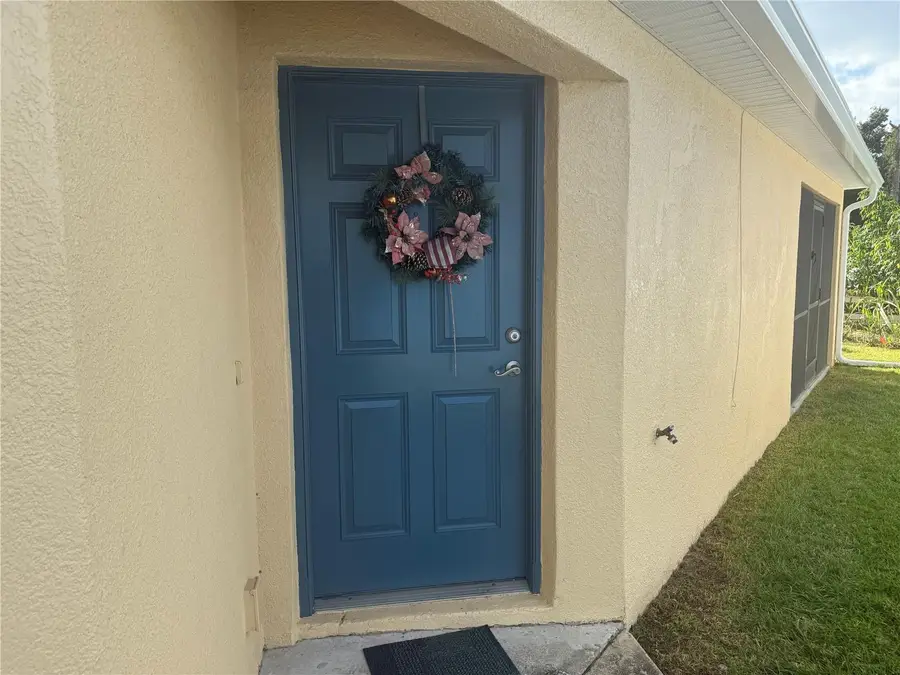 11239 Southwind Lake Drive, Gibsonton, FL 33534 - Image #2