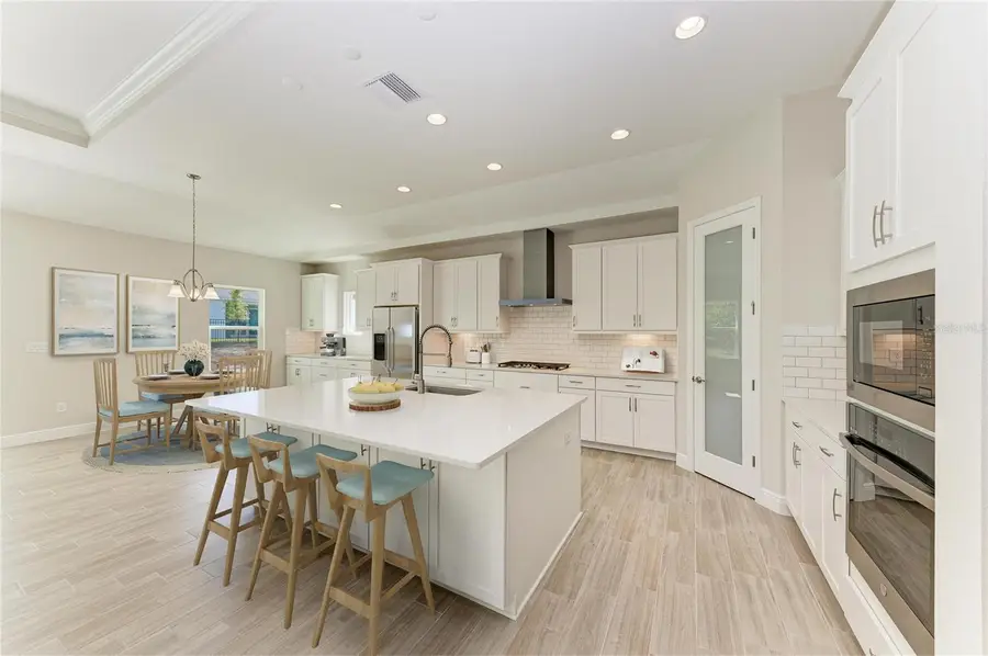 6139 Golden Beach Drive, Apollo Beach, FL 33572 - Image #2