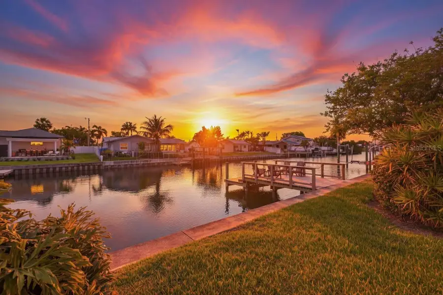 4100 13th Lane Ne, Saint Petersburg, FL 33703 - #3