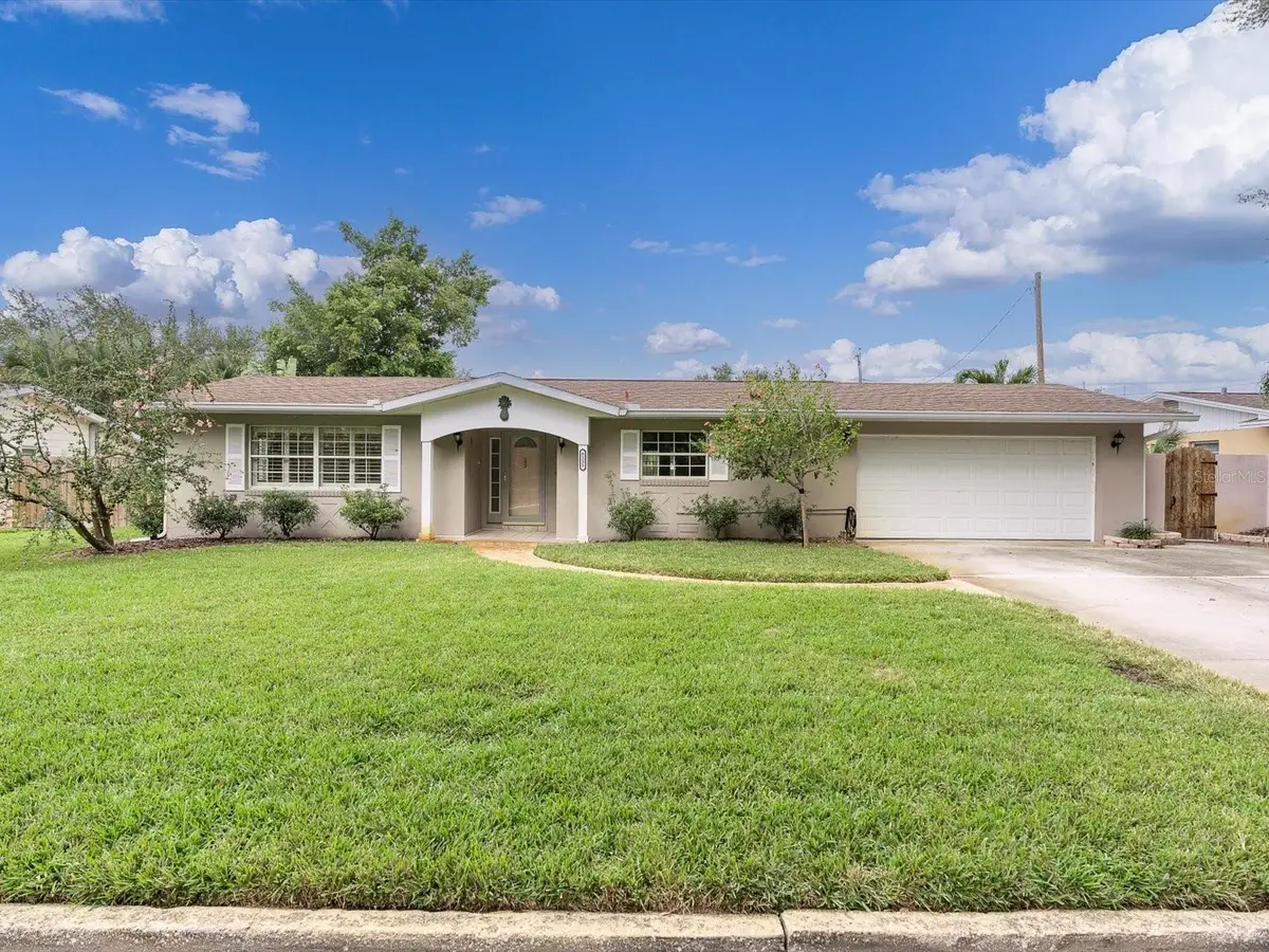 8235 39th Avenue N, Saint Petersburg, FL 33709 - Image #1