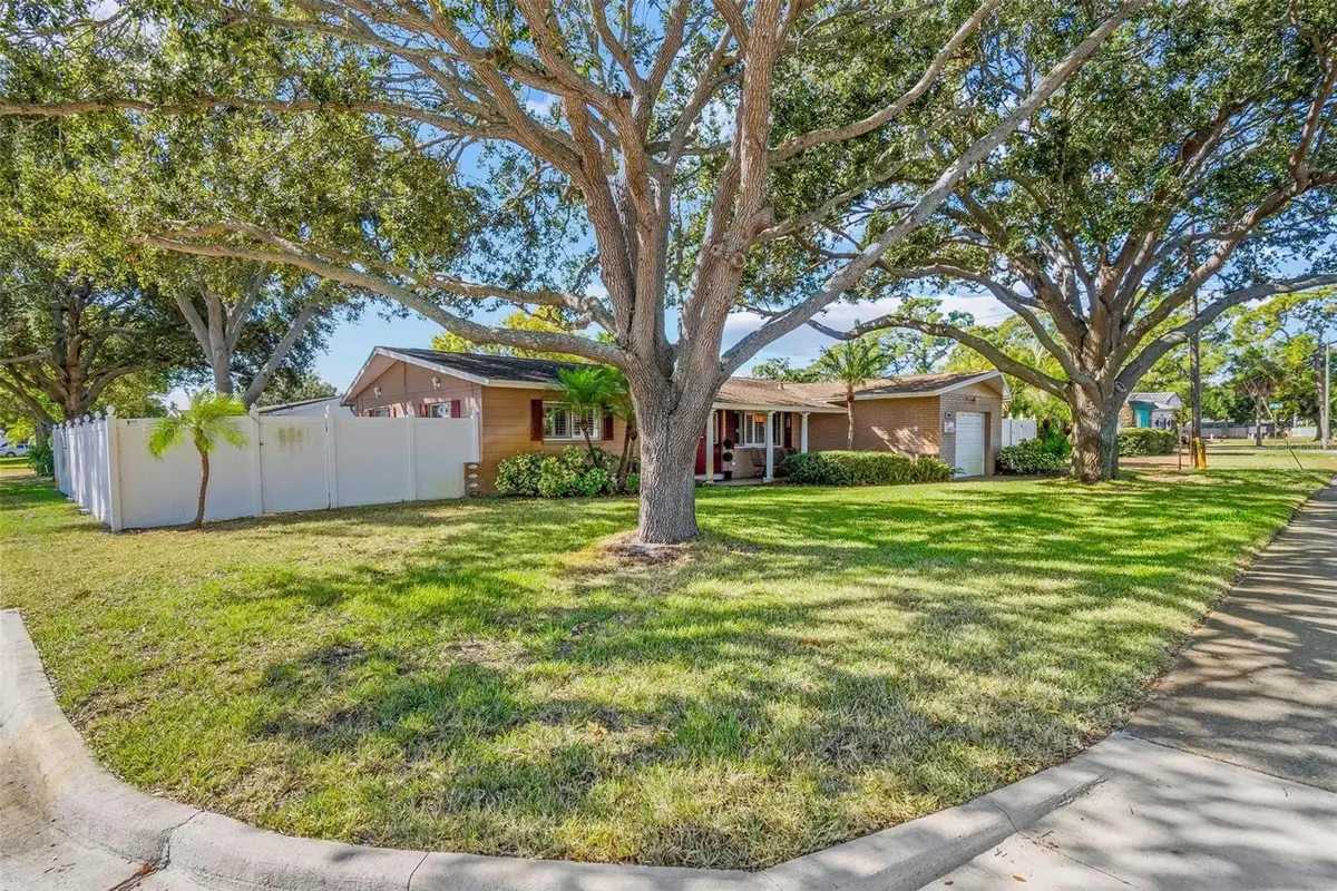 7000 38th Avenue N, Saint Petersburg, FL 33710 - Image #1