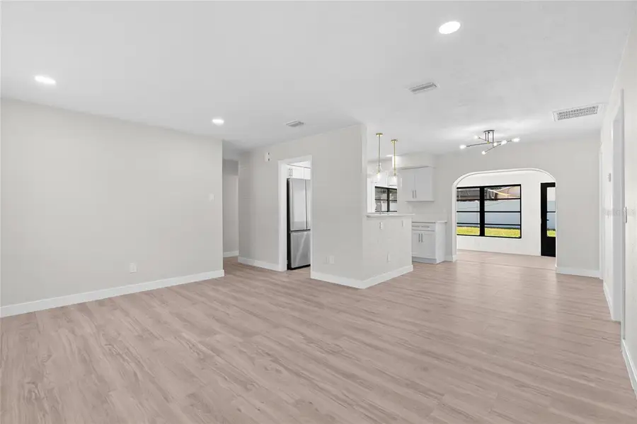 10095 Nassau Court, Seminole, FL 33776 - Image #3