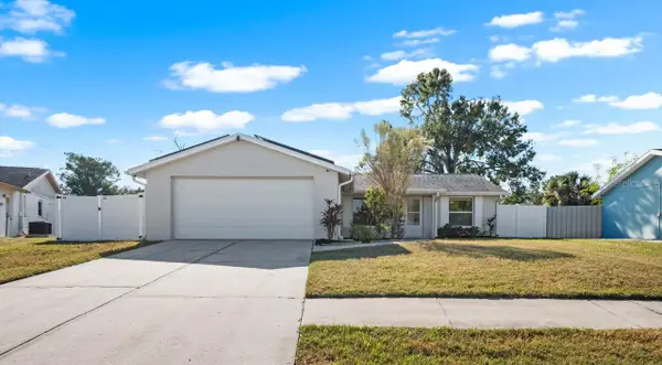 512 Red Mangrove Lane, APOLLO BEACH, FL 33572