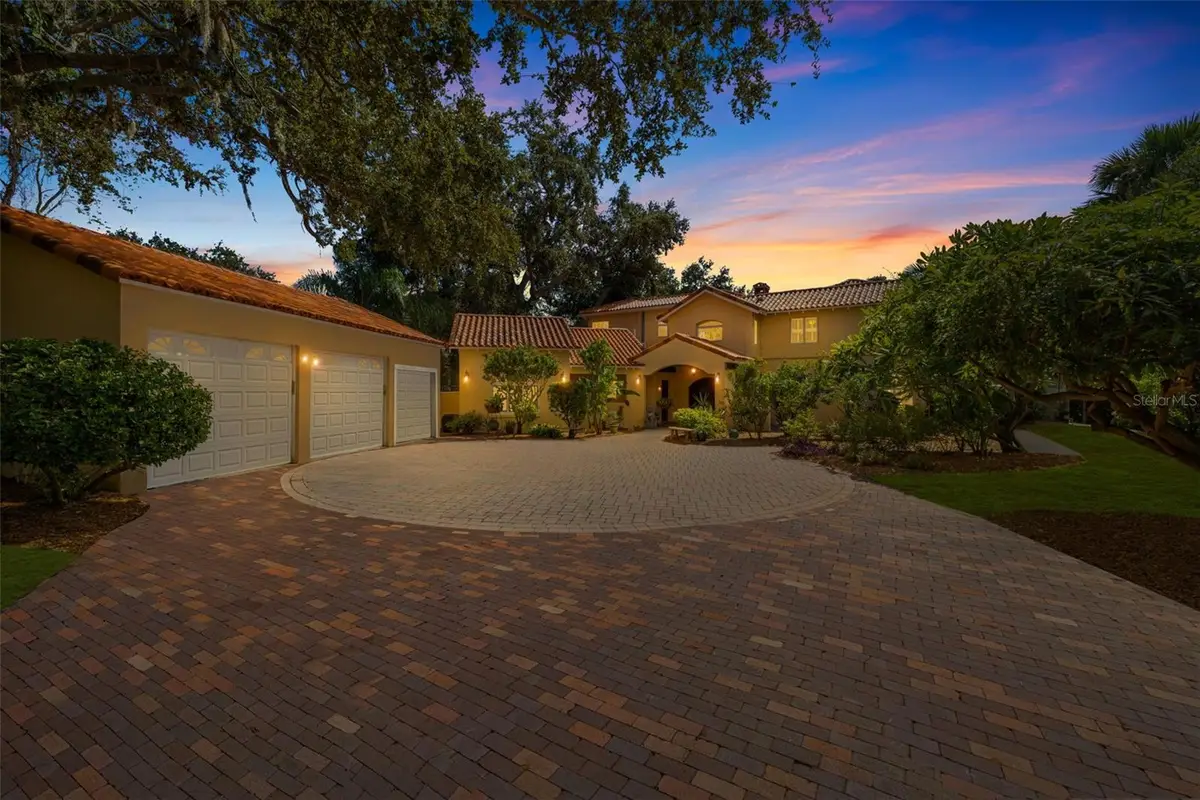 7240 Dr Martin Luther King Jr Street S, Saint Petersburg, FL 33705 - Image #1