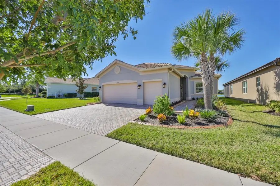 15527 Corona Del Mar Drive, Wimauma, FL 33598 - Image #2