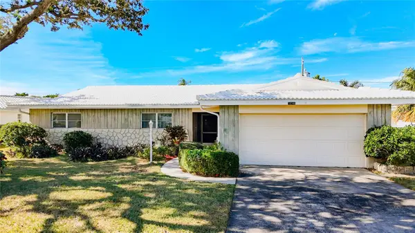 10340 Monarch Drive, LARGO, FL 33774