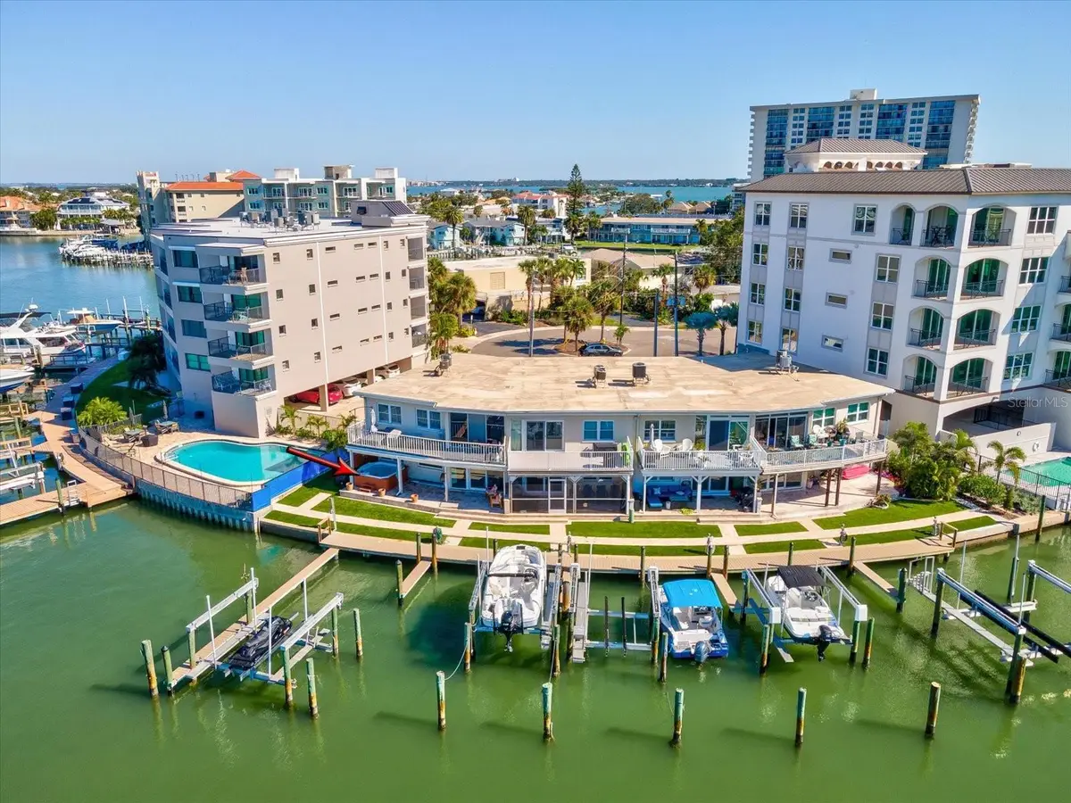 205 Dolphin Point #4, Clearwater Beach, FL 33767 - Image #1