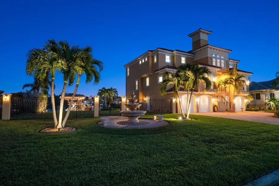 211 Poinciana Lane, Largo, FL 33770 - Image #3