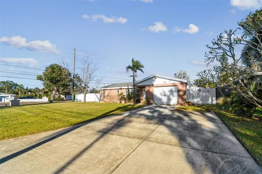 1200 Robin Road S, Saint Petersburg, FL 33707 - Image #3