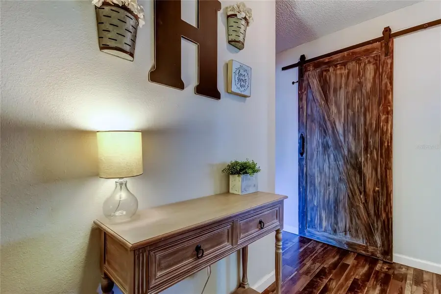 10608 Oakhaven Drive, Pinellas Park, FL 33782 - Image #2