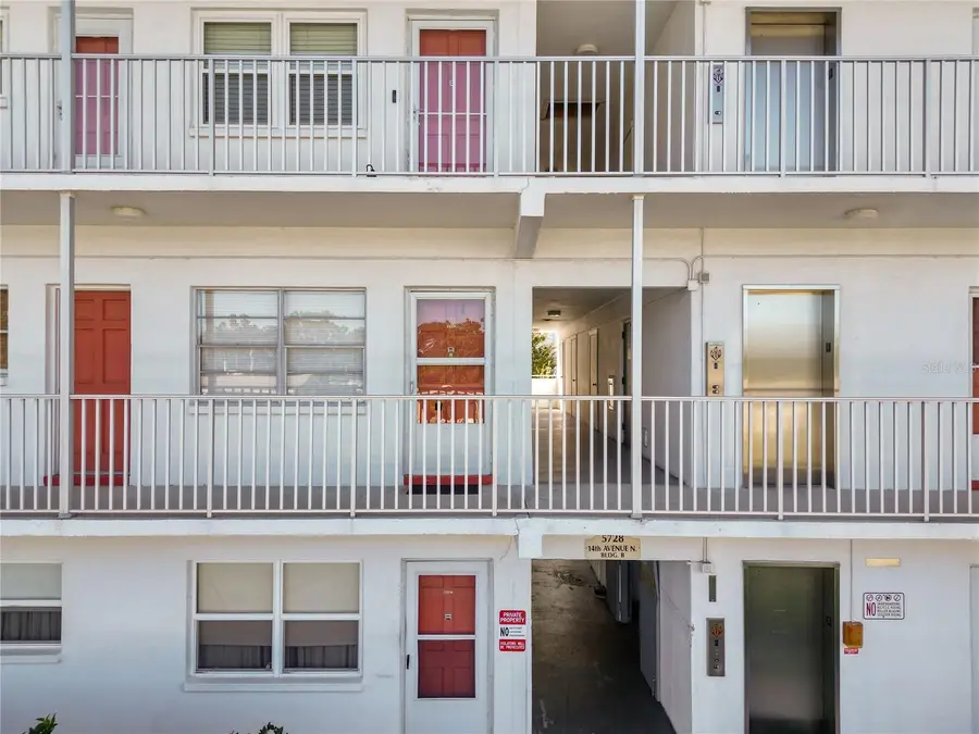 5728 14th Avenue N #205B, Saint Petersburg, FL 33710 - Image #2