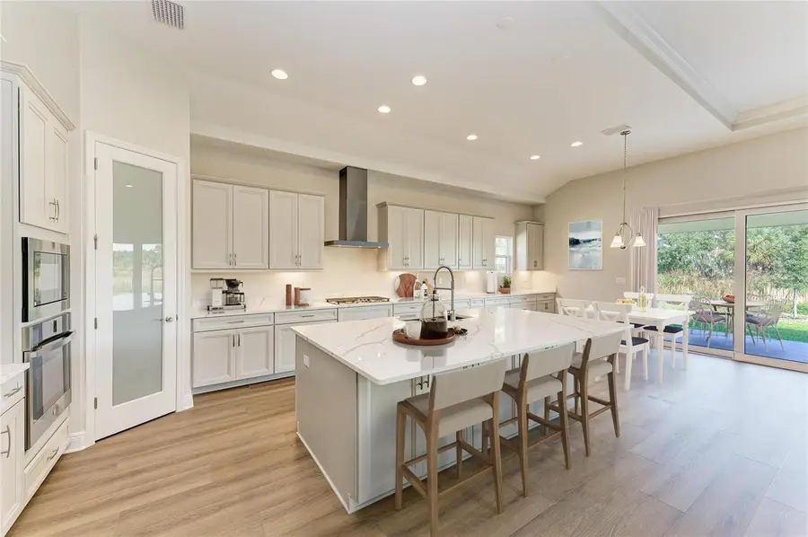 14924 Rider Pass Drive, Lithia, FL 33547 - Image #2