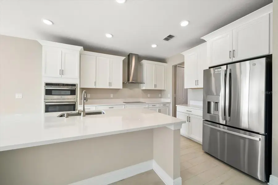 5707 Maydale Avenue, Wesley Chapel, FL 33545 - Image #3