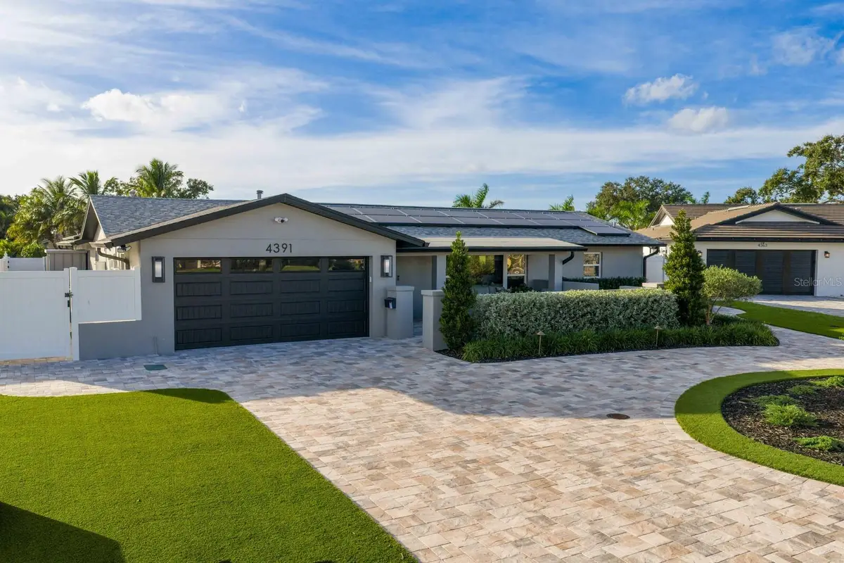 4391 38th Way S, Saint Petersburg, FL 33711 - Image #1