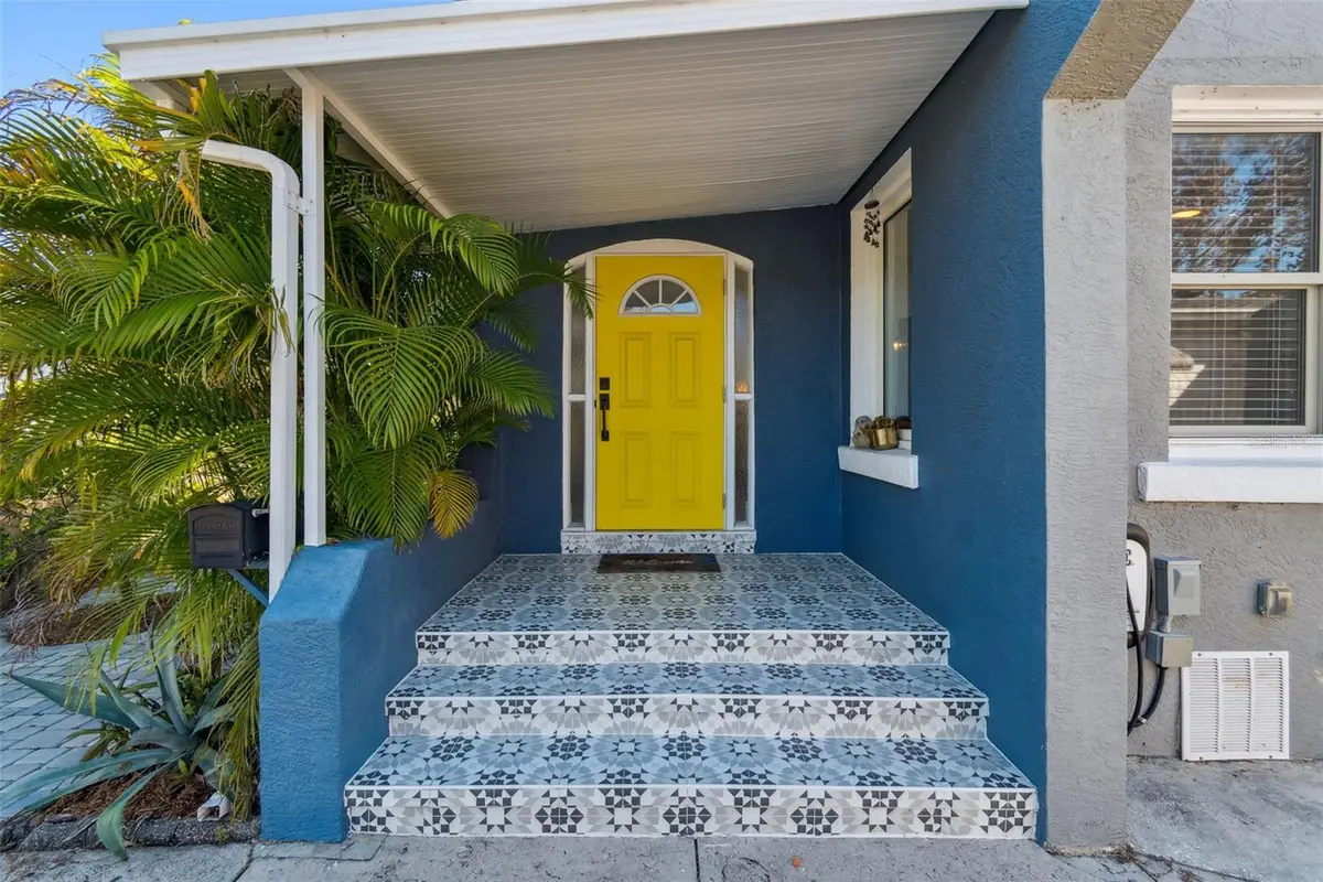 1120 17th Avenue N, Saint Petersburg, FL 33704 - Image #1