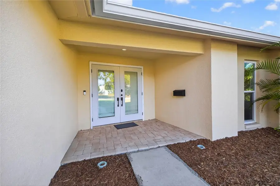 5833 25th Street S, Saint Petersburg, FL 33712 - Image #2