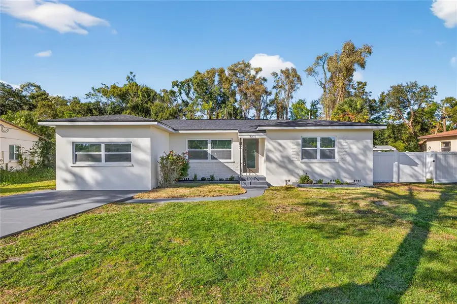 2231 Lamparilla Way S, Saint Petersburg, FL 33712 - Image #2