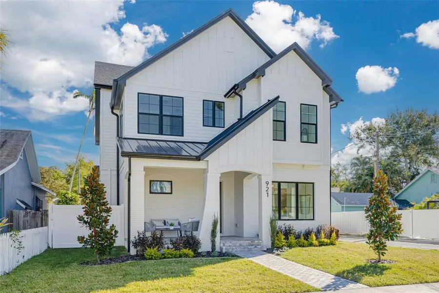 921 12th Street N, Saint Petersburg, FL 33705 - Image #2