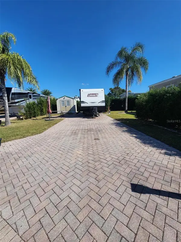 2418 Limewood Avenue #302, CLERMONT, FL 34714