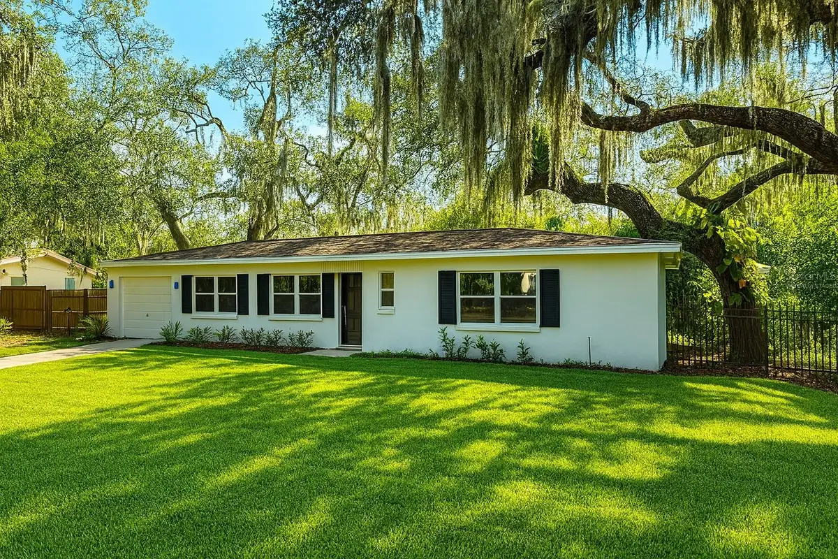 305 Saint Augustine Avenue, Temple Terrace, FL 33617 - Image #1