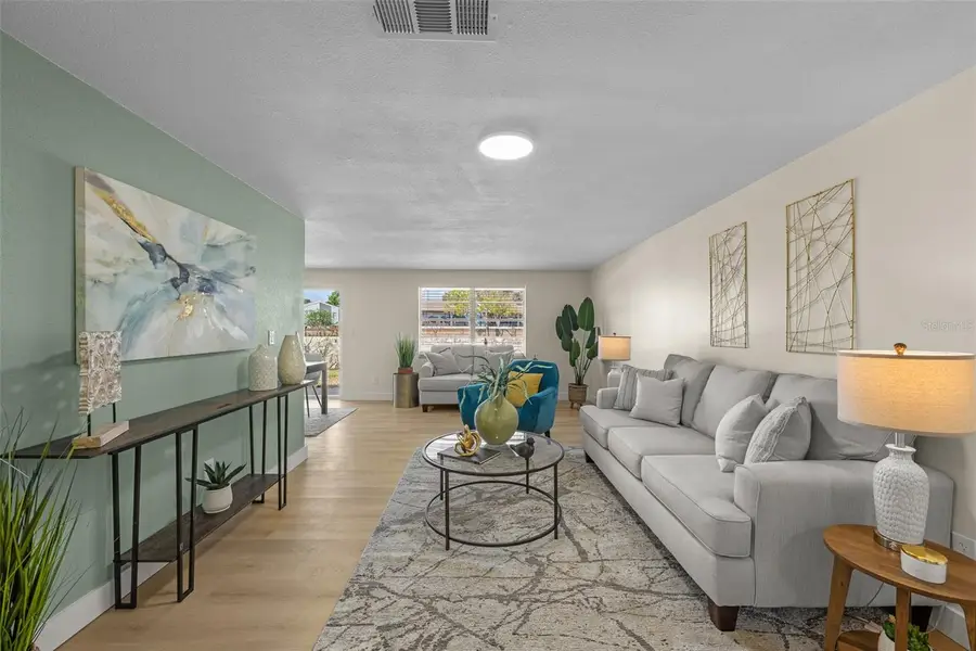 16150 Foxfire Drive, Tampa, FL 33618 - Image #3