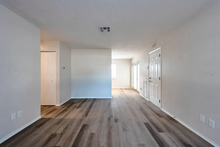 168 Southeast Boulevard N, Saint Petersburg, FL 33703 - Image #2