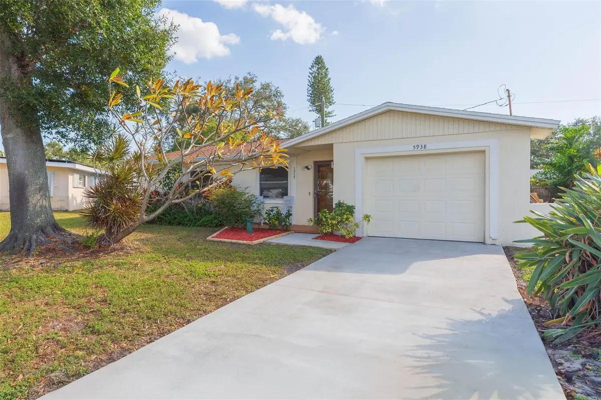 5938 4th Avenue S, Saint Petersburg, FL 33707 - Image #1