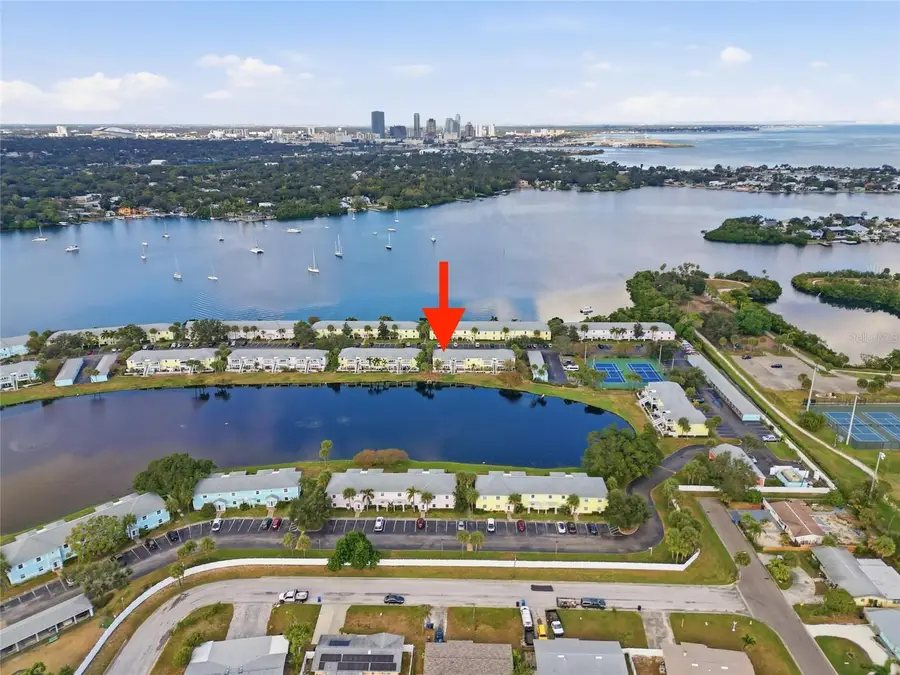 220 Pompano Drive Se #D, Saint Petersburg, FL 33705 - Image #2