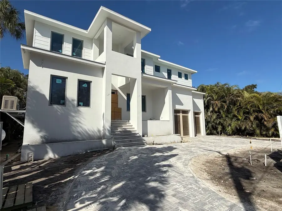 423 S Royal Poinciana Drive, Tampa, FL 33609 - Image #3