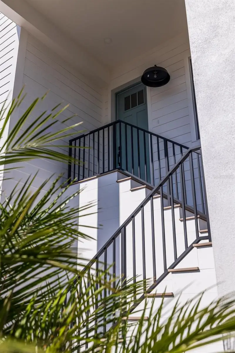 1851 Mississippi Avenue Ne, Saint Petersburg, FL 33703 - Image #3