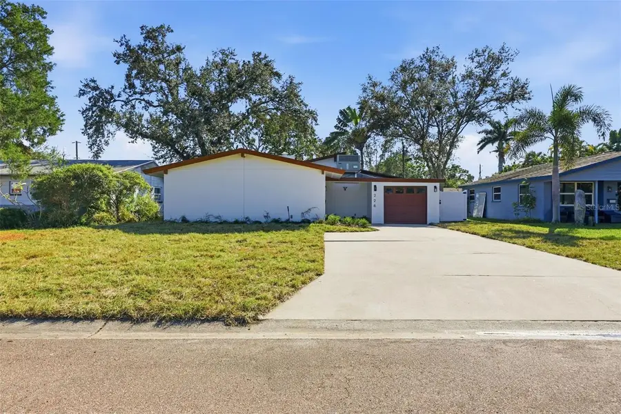 228 87th Avenue Ne, Saint Petersburg, FL 33702 - Image #2