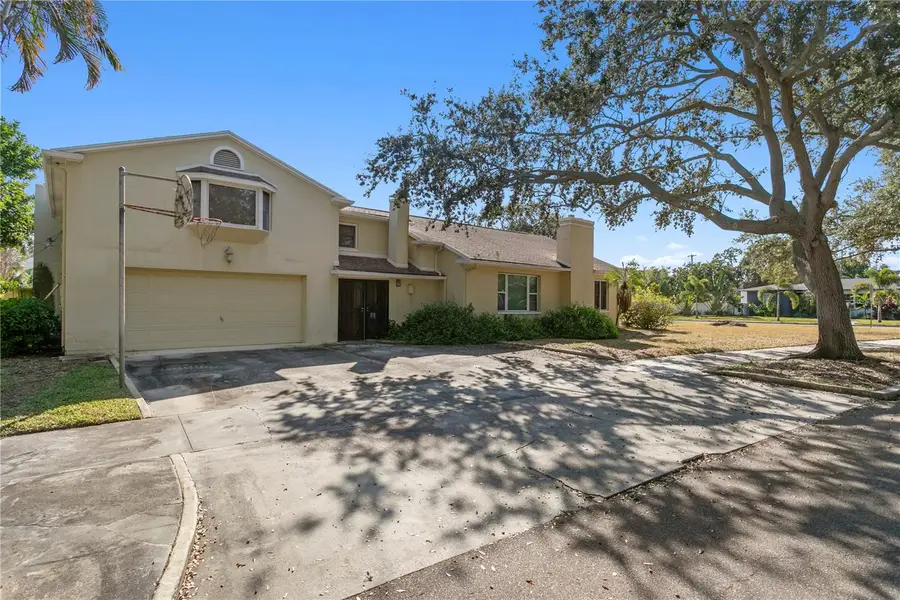 100 Catalan Boulevard Ne, Saint Petersburg, FL 33704 - Image #3