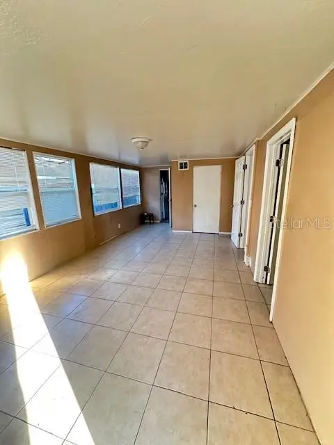 4638 38th Avenue N, Saint Petersburg, FL 33713 - Image #2