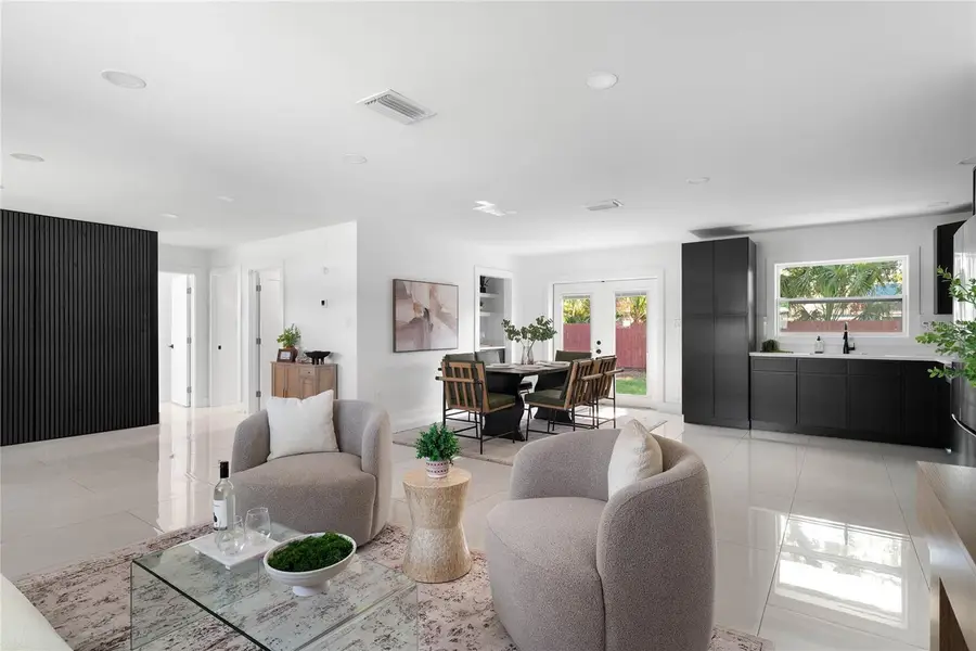 4808 W Bay Court Avenue, Tampa, FL 33611 - Image #3