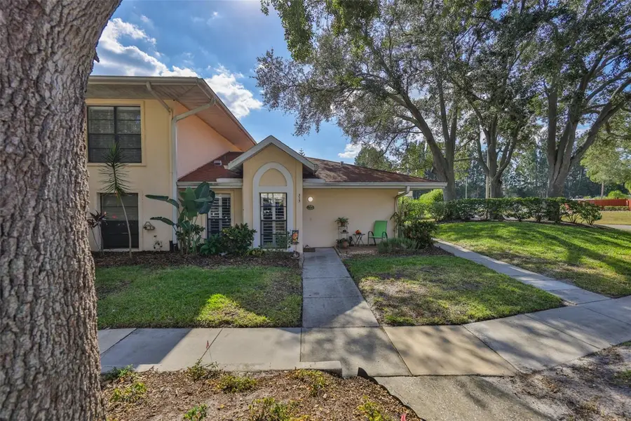 313 Knottwood Court, Sun City Center, FL 33573 - Image #3