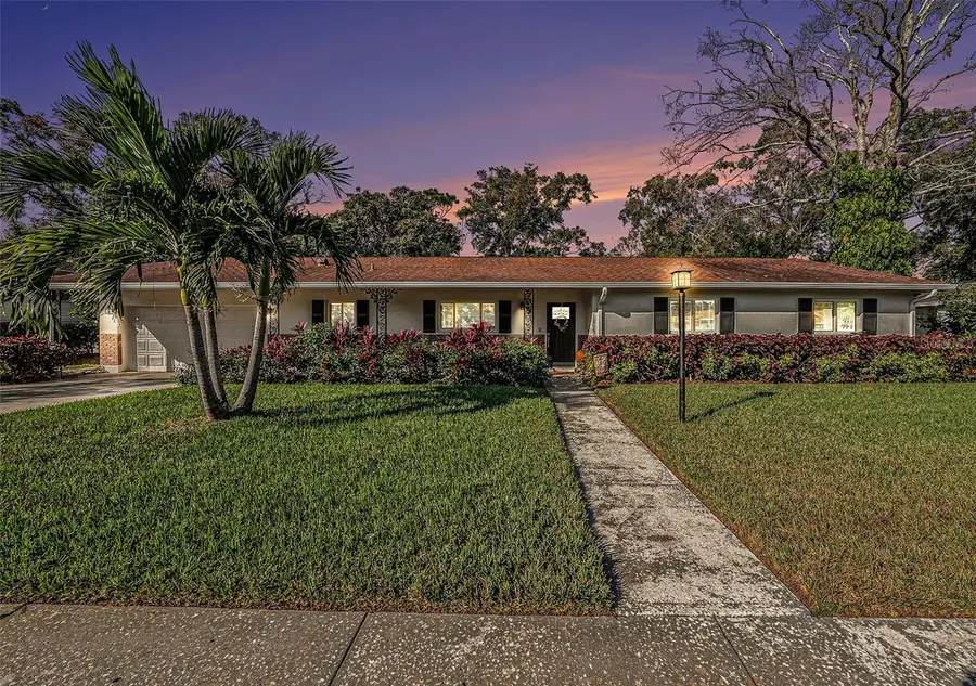 12710 Greenmoor Drive, Tampa, FL 33618 - Image #2