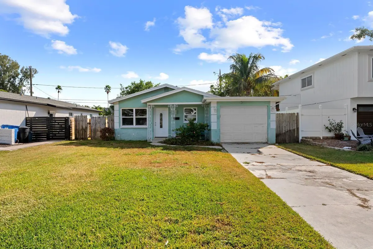 1758 Maryland Avenue Ne, Saint Petersburg, FL 33703 - Image #1