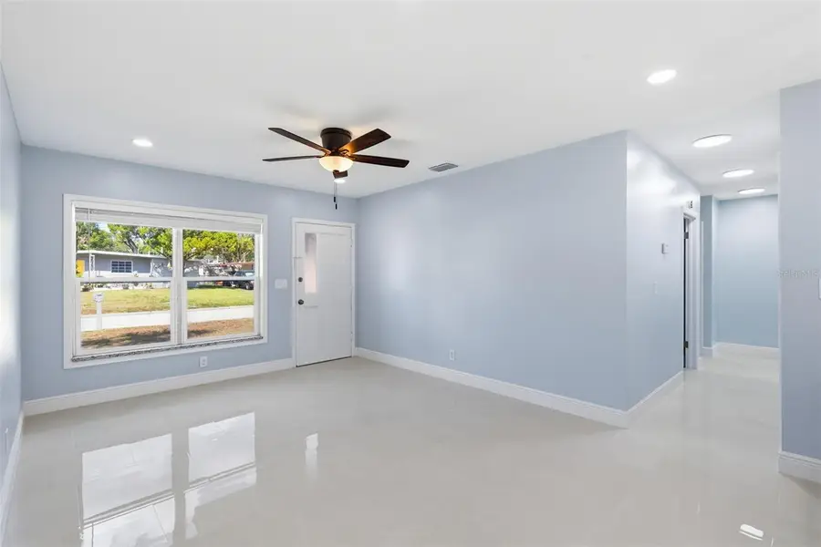 112 Floral Drive, Tampa, FL 33613 - Image #2