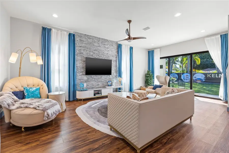 6325 11th Avenue S, Gulfport, FL 33707 - Image #3