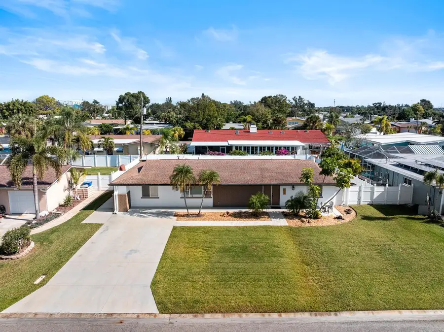 5028 42nd Street S, Saint Petersburg, FL 33711 - Image #2