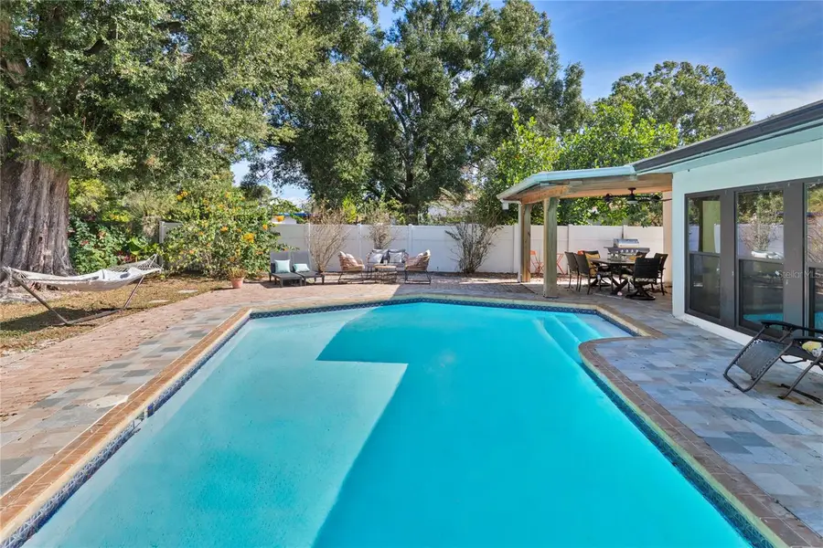 7301 Twelve Oaks Boulevard, Tampa, FL 33634 - Image #3