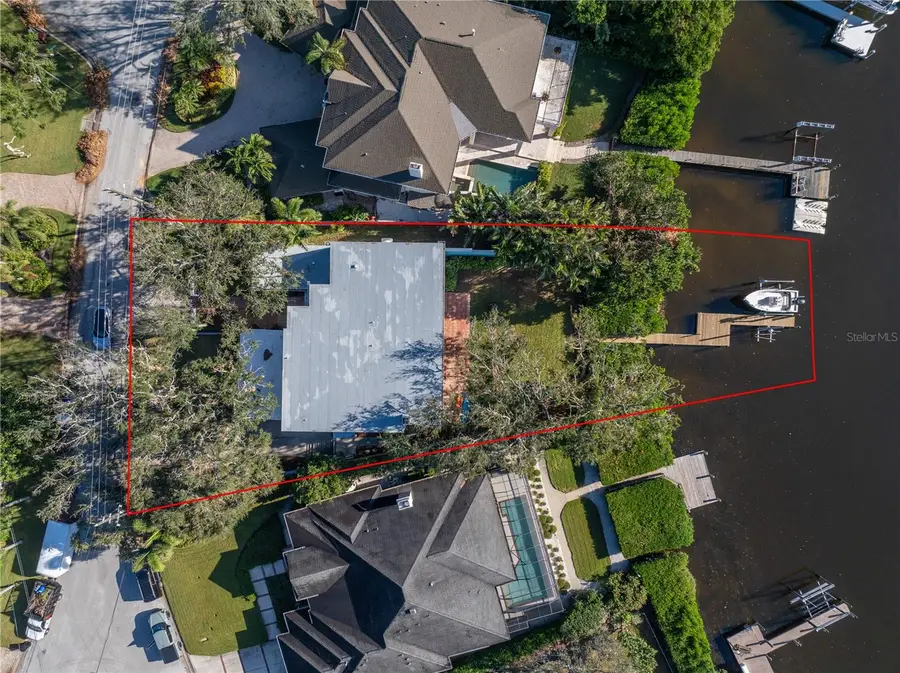 838 Monterey Boulevard Ne, Saint Petersburg, FL 33704 - Image #2