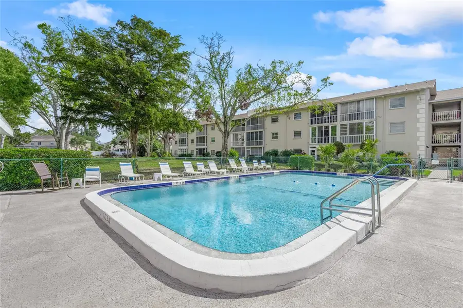 3987 Maceachen Blvd #133, Sarasota, FL 34233 - Image #2