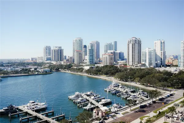 555 5th Avenue Ne #1302, ST PETERSBURG, FL 33701