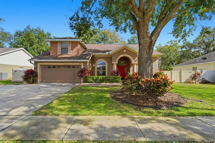 1023 Legends Pass Drive, Valrico, FL 33594 - Image #2