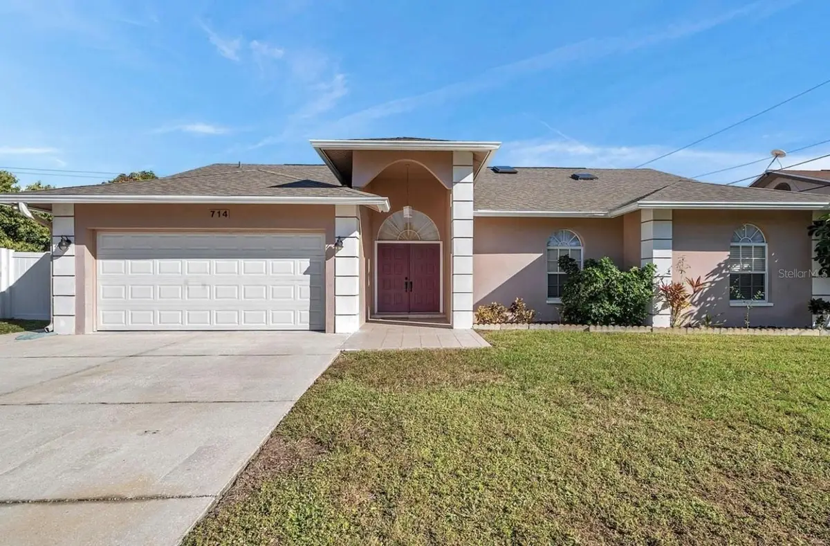 714 Charlotte Avenue, Tarpon Springs, FL 34689 - Image #1