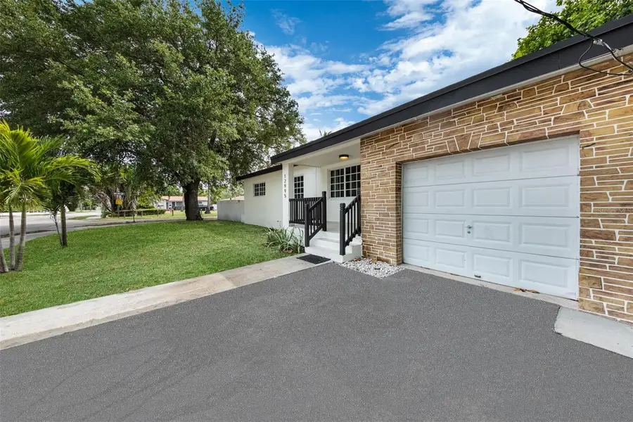 12995 NE 5th Avenue, North Miami, FL 33161 - Image #3