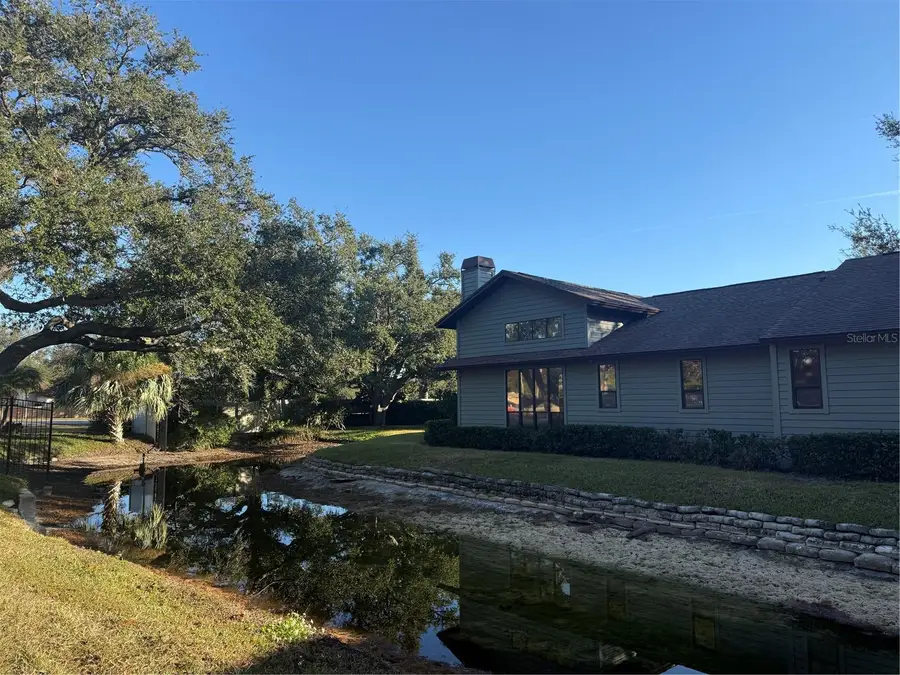 11711 Ridgeview Lane, Seminole, FL 33772 - Image #3